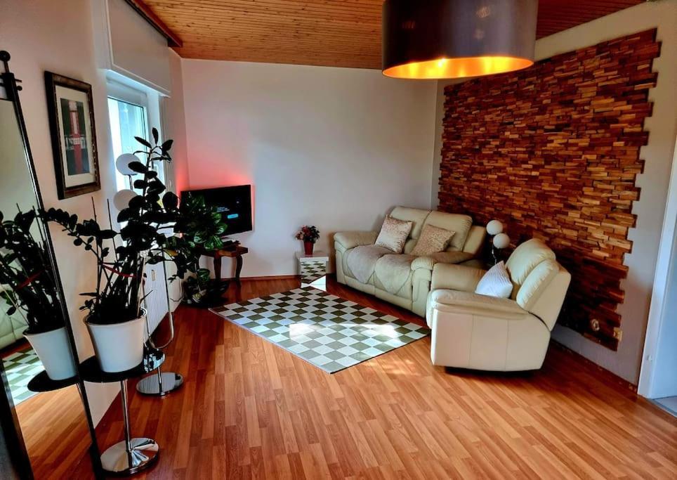 Appartement Eine Oase Bei Tara In Waldacker à Rödermark Extérieur photo